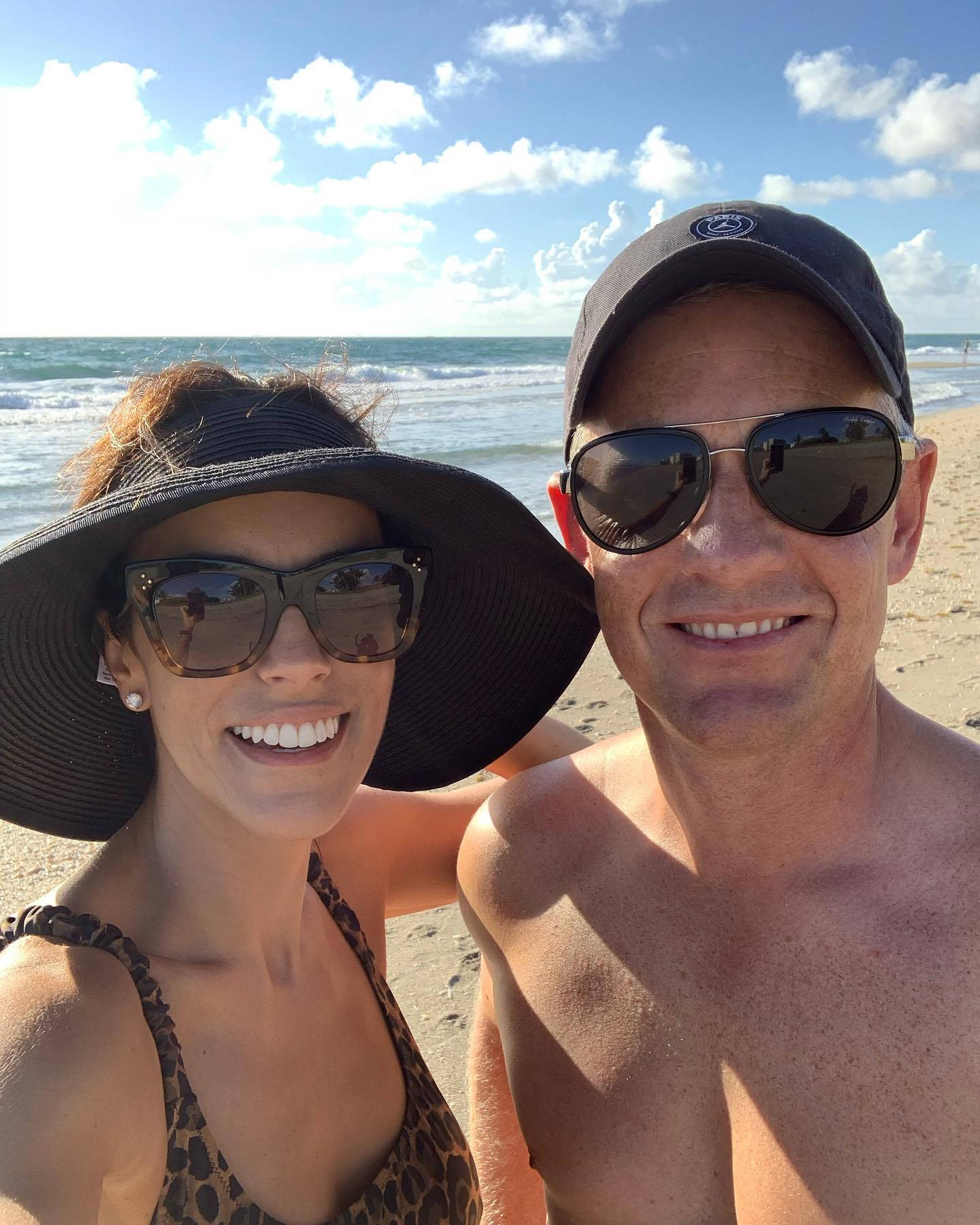 Luke Donald With His Wife Enjoying A Beach Vacation. Wallpaper