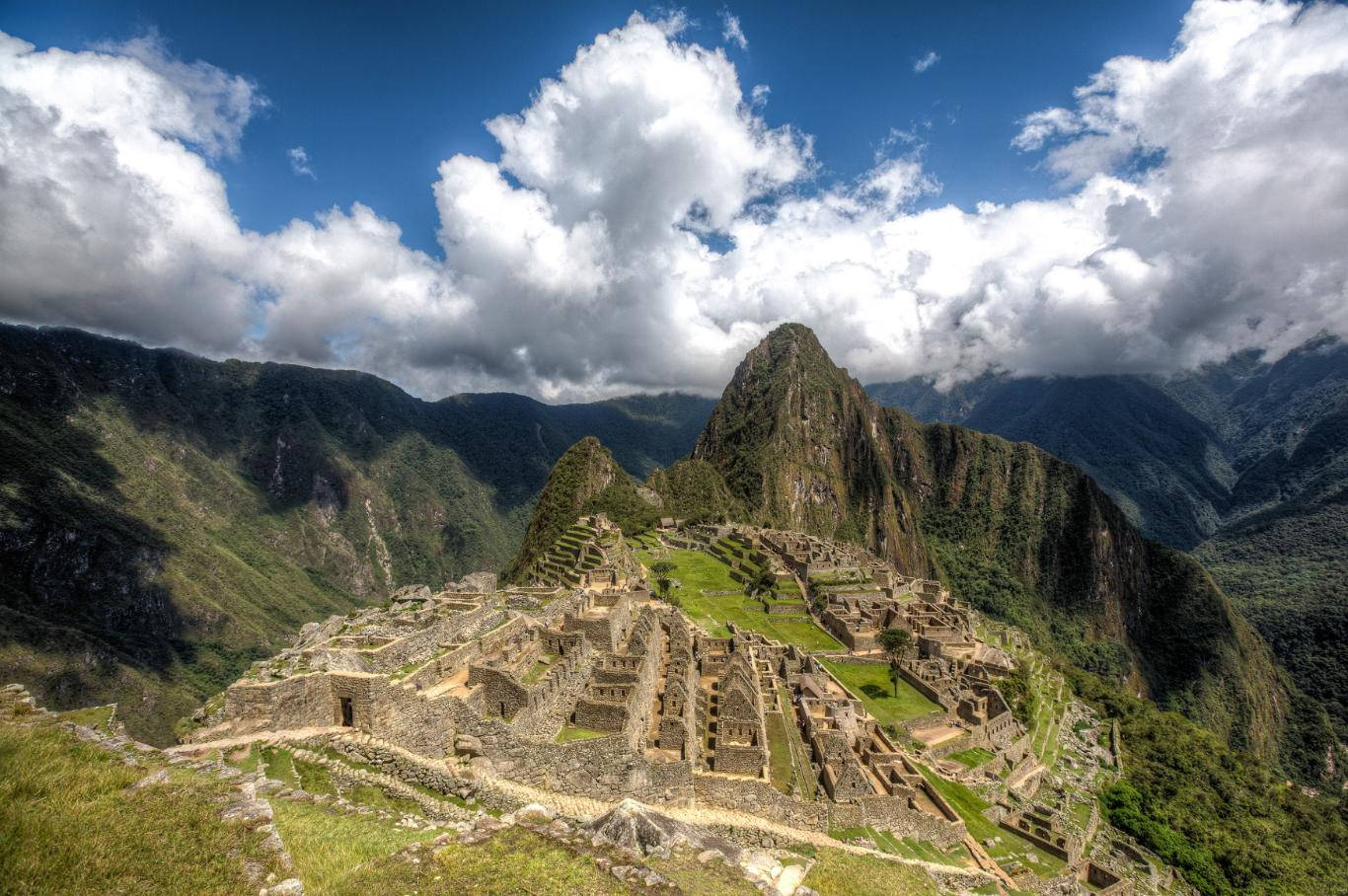 Machu Picchu, Peru Wallpaper