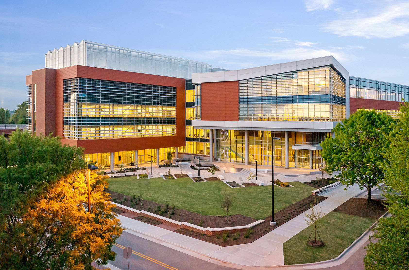 Majestic View Of North Carolina State University Plant Sciences Building Wallpaper