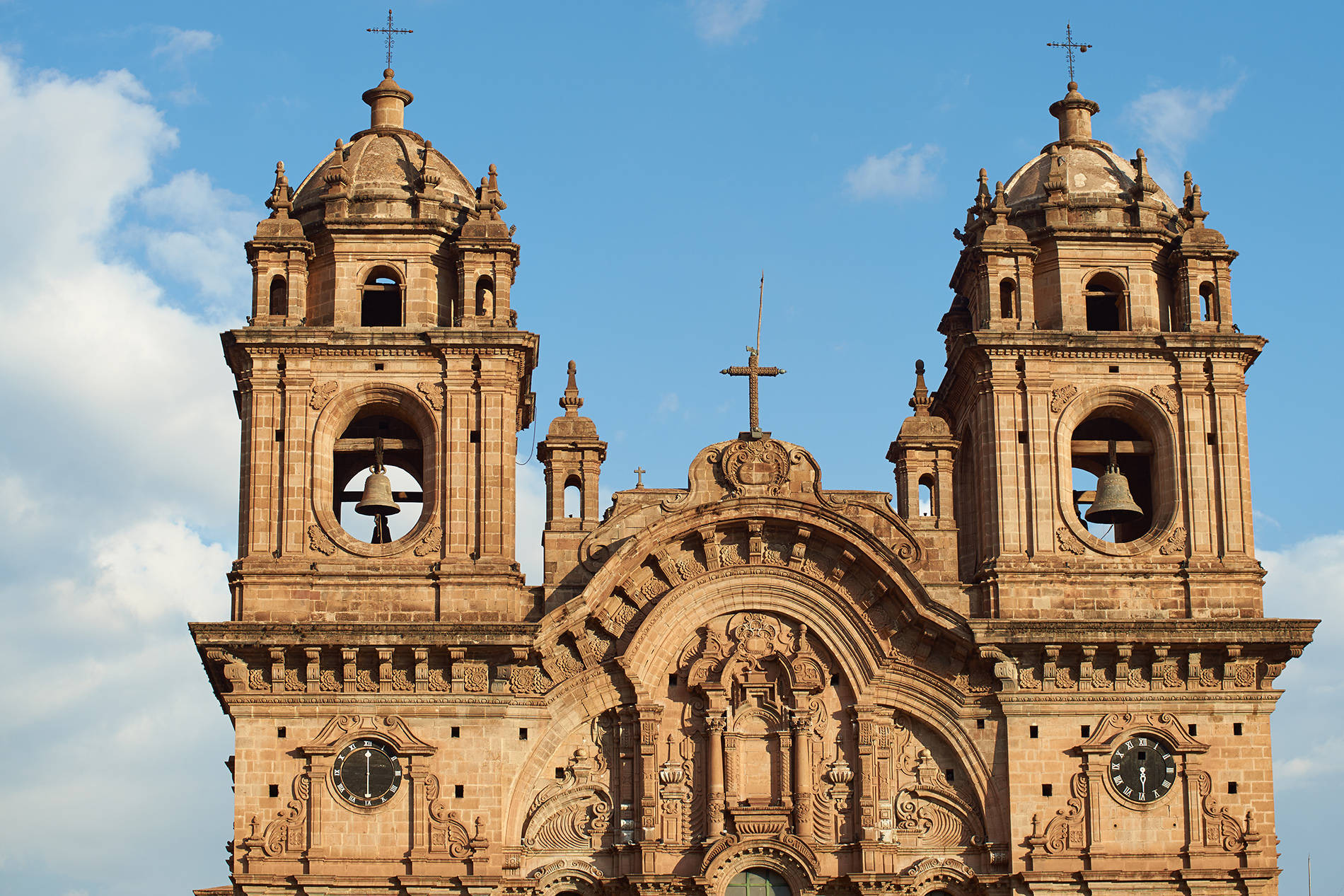 Majestic View Of The Church Of The Society Of Jesus In Cusco, Peru Wallpaper