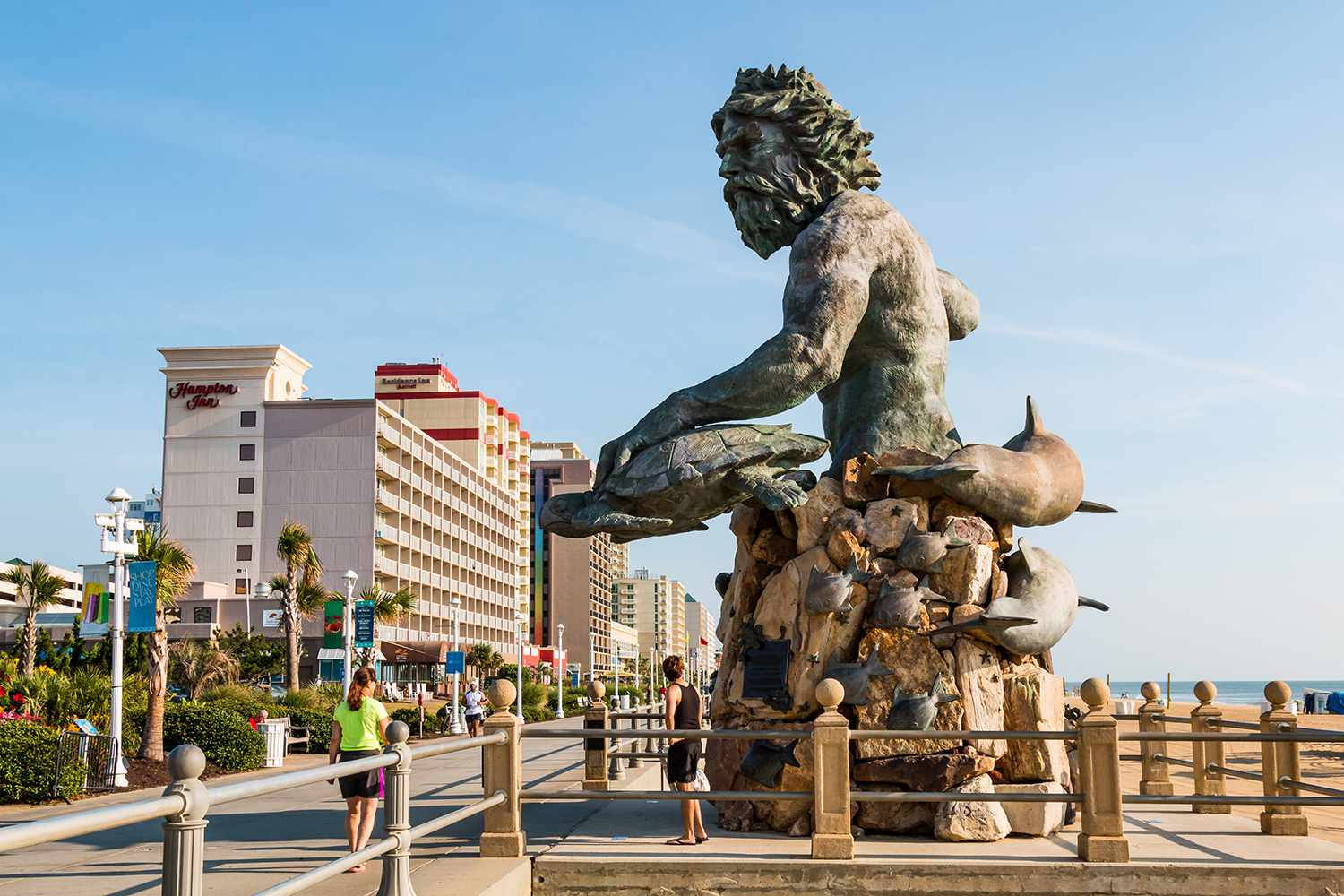 Majestic View Of The King Neptune Statue At Virginia Beach Wallpaper