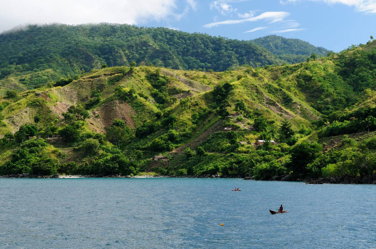 Malawi Lake Green Mountains Wallpaper