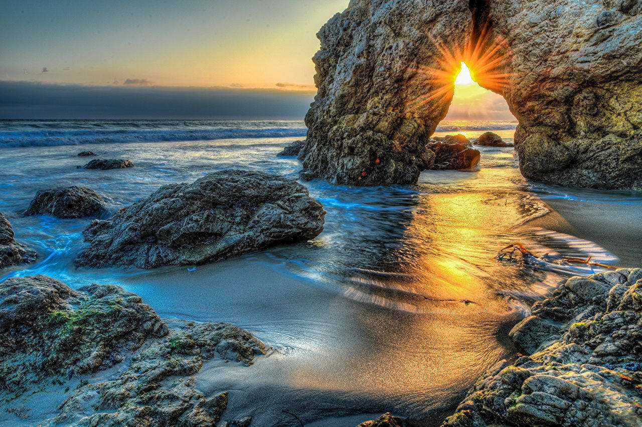 Malibu Arching Rock Formation Wallpaper