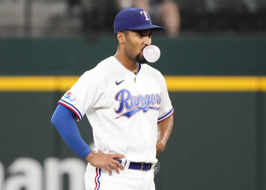 Marcus Semien With Bubblegum Wallpaper