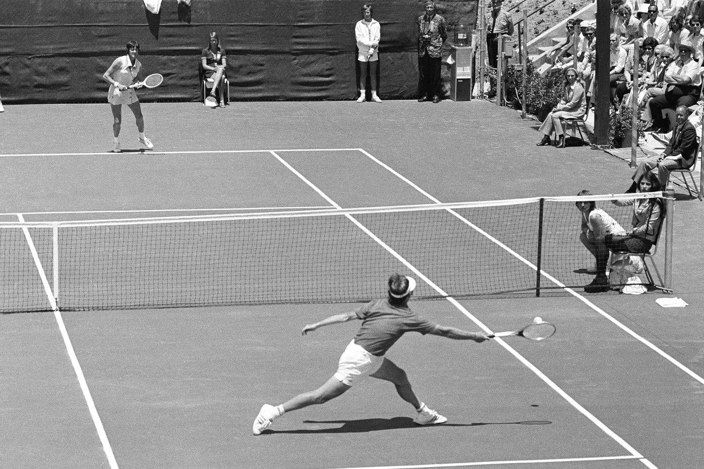 Margaret Court Against Bobby Riggs Wallpaper