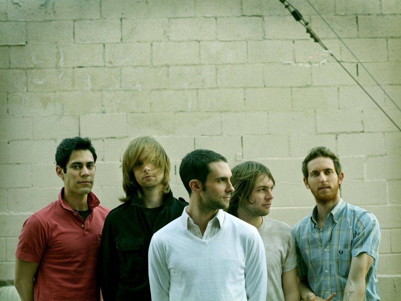 Maroon 5 White Brick Wall Wallpaper