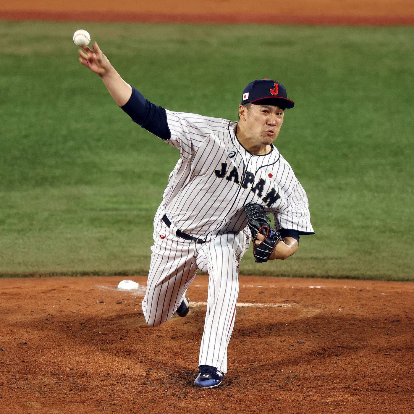 Masahiro Tanaka Throwing Fast Ball Wallpaper