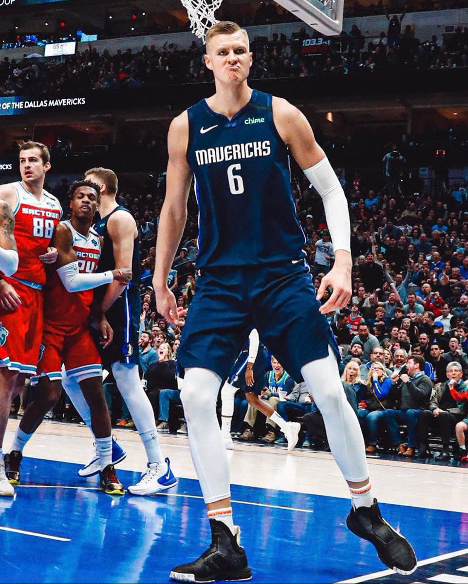 Mavericks Basketball Player Kristaps Porzingis Wallpaper