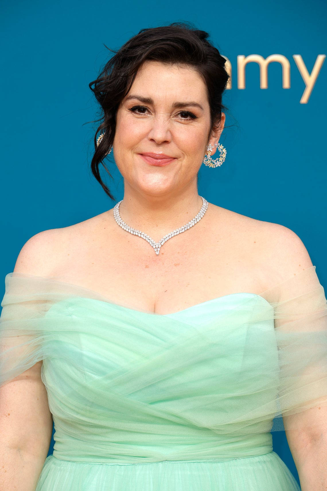 Melanie Lynskey Kiwi Actress Mint Gown Wallpaper