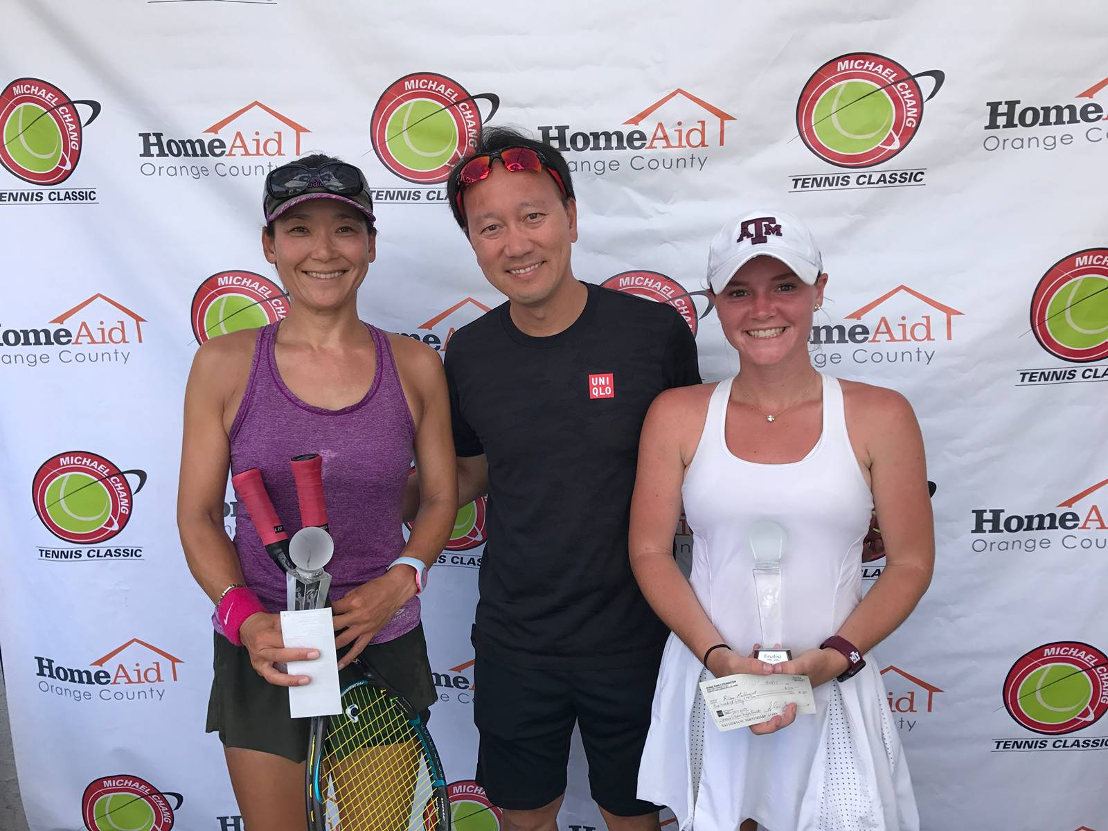 Michael Chang At 2017 Homeaid Orange County Event Wallpaper