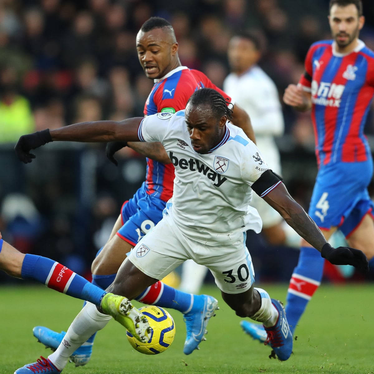 Michail Antonio Defending Yellow Ball Wallpaper