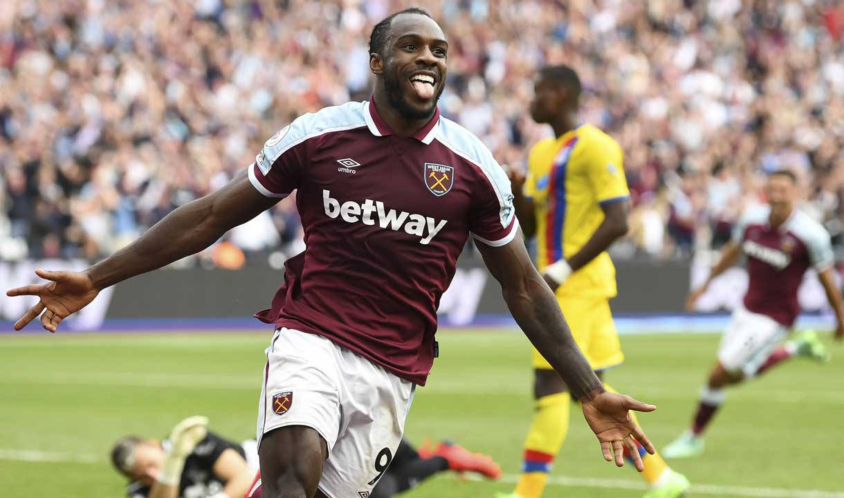 Michail Antonio Tongue Out Celebration Wallpaper