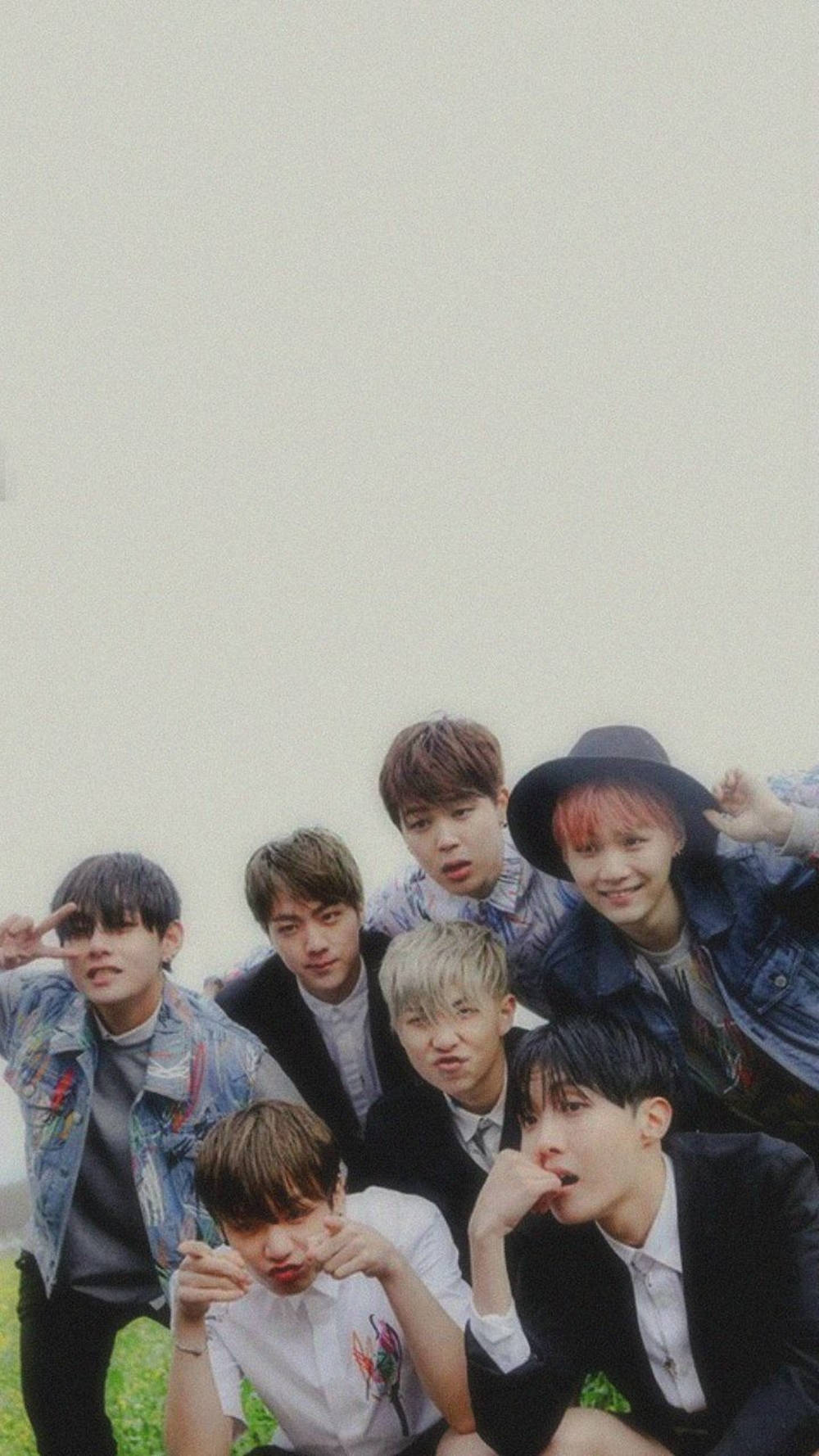 Minimalist Bts Phone Background Wallpaper