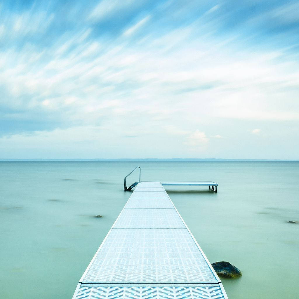 Monotoned Breezy And Peaceful Ocean Wallpaper