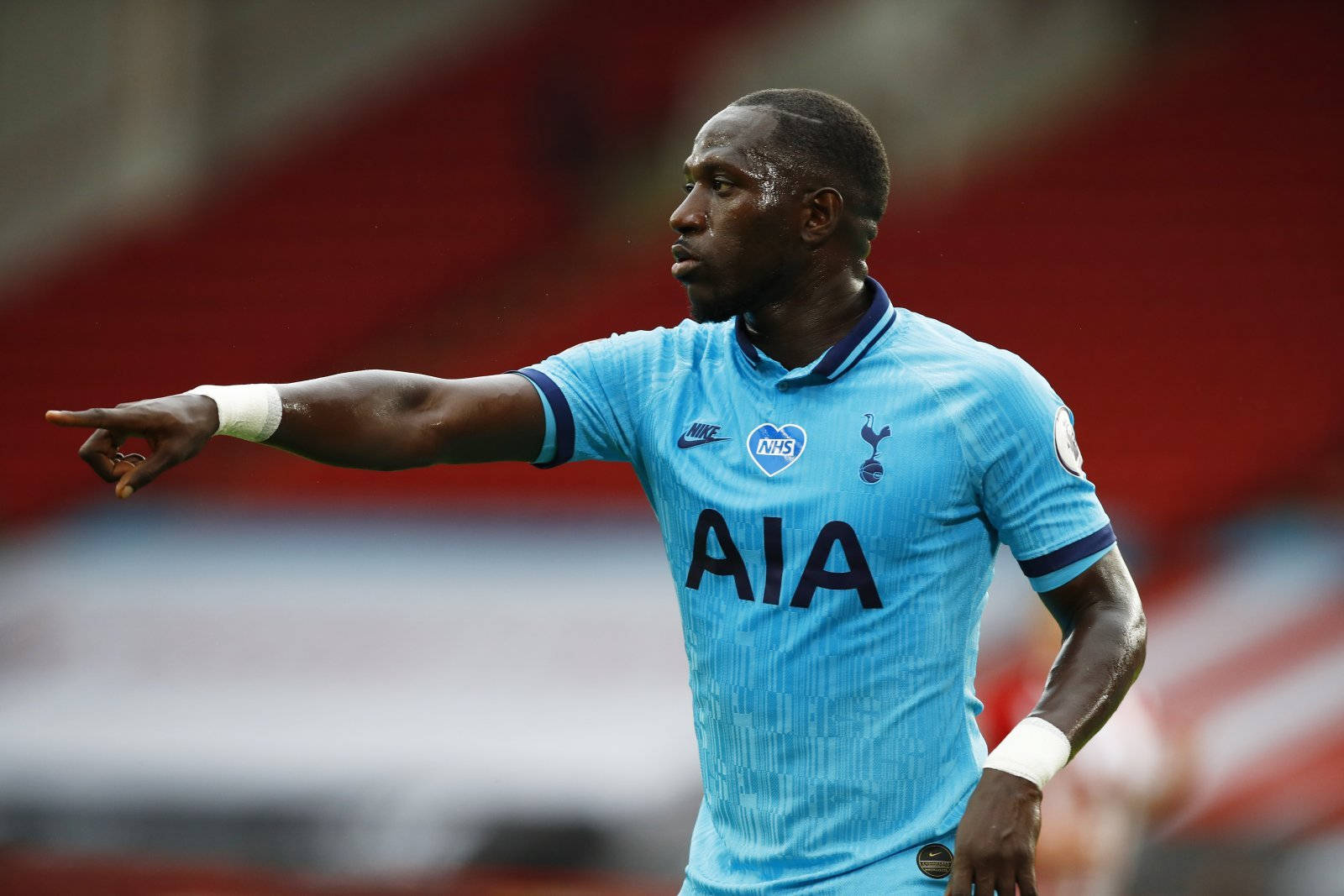 Moussa Sissoko In Cyan-colored Jersey Wallpaper