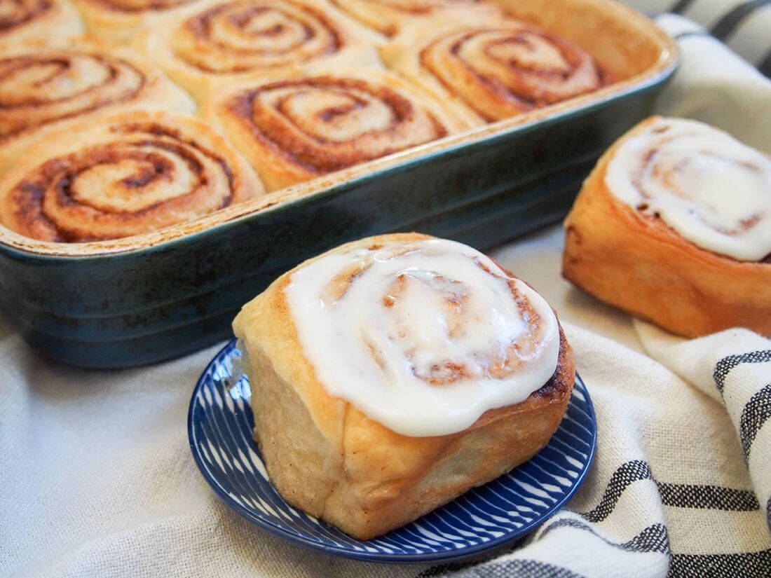 Mouth-watering Cinnamon Bun Fresh From The Pan Wallpaper