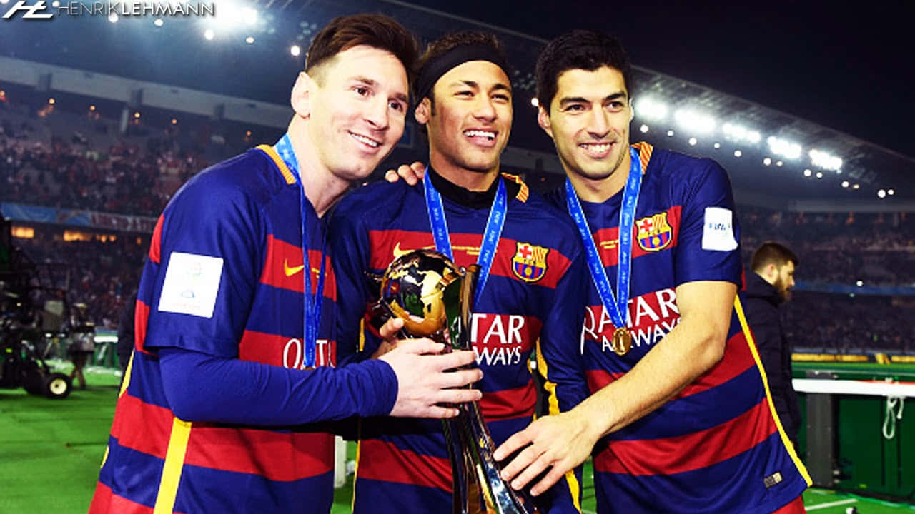 Msn Trio Posing For Photo Wallpaper