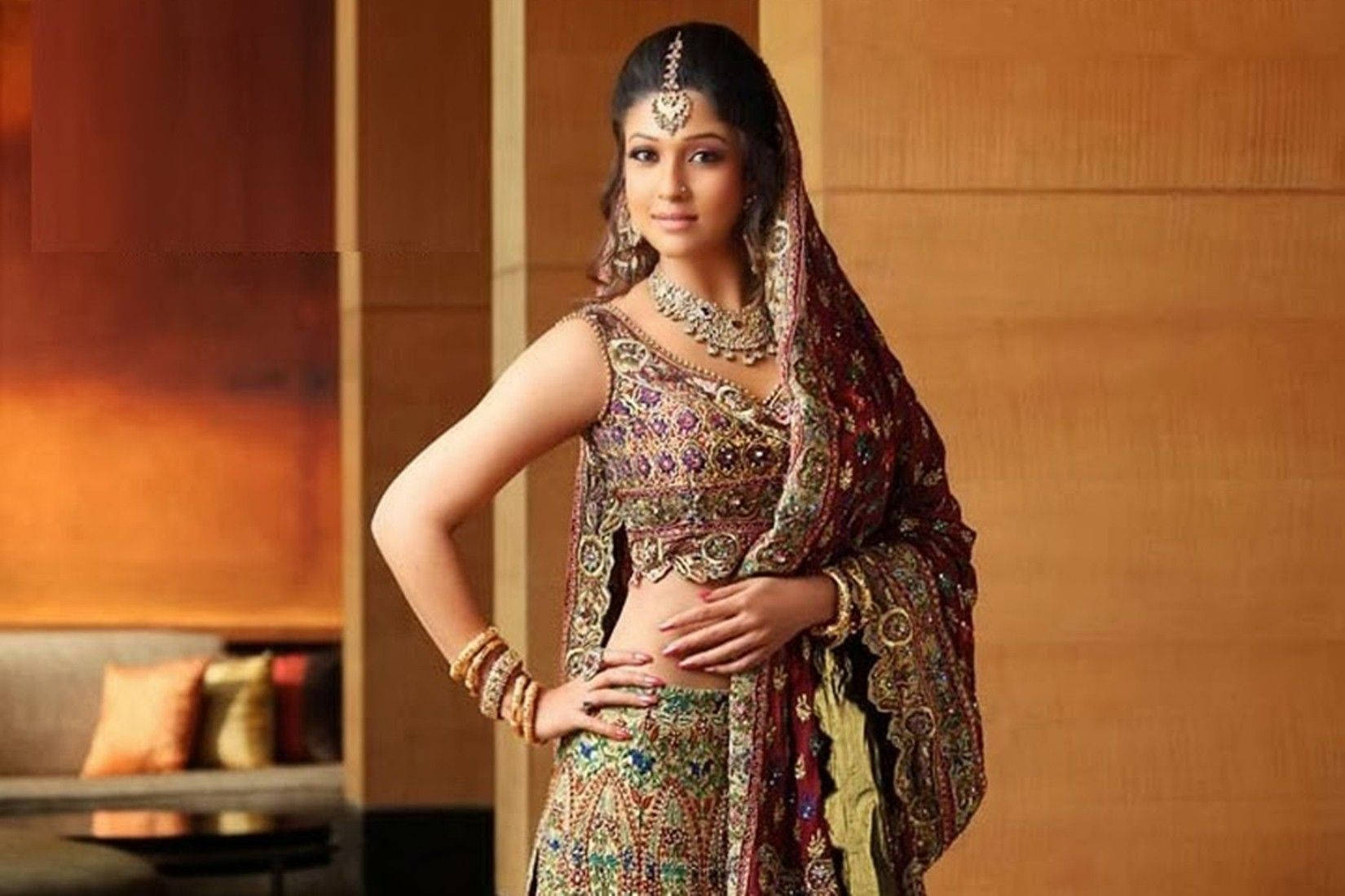 Nayanthara Traditional Saree Wallpaper