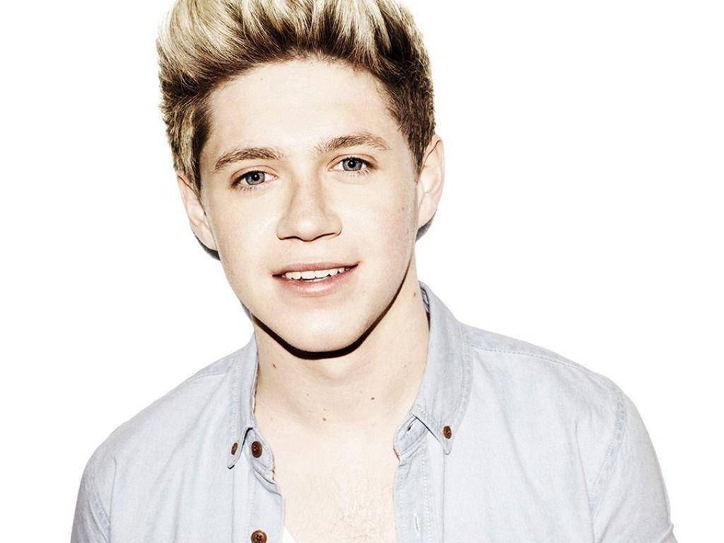 Niall Horan Unbuttoned Shirt Wallpaper