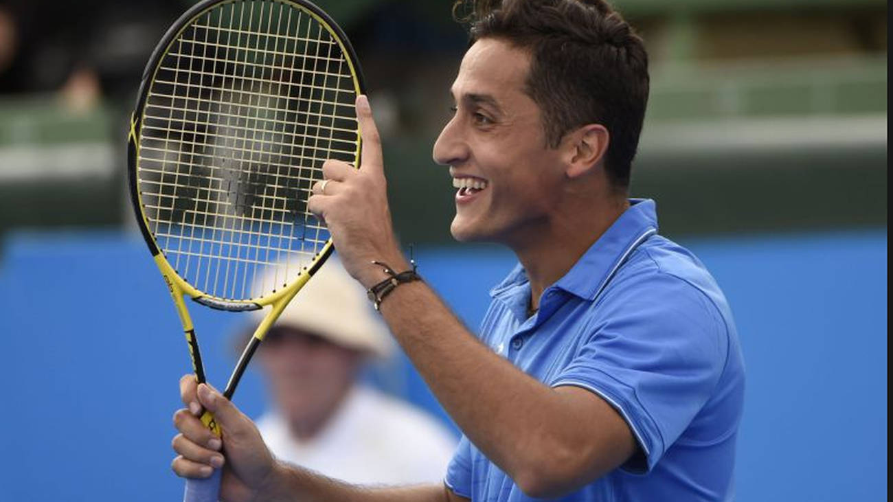 Nicolas Almagro Testing Racket Wallpaper