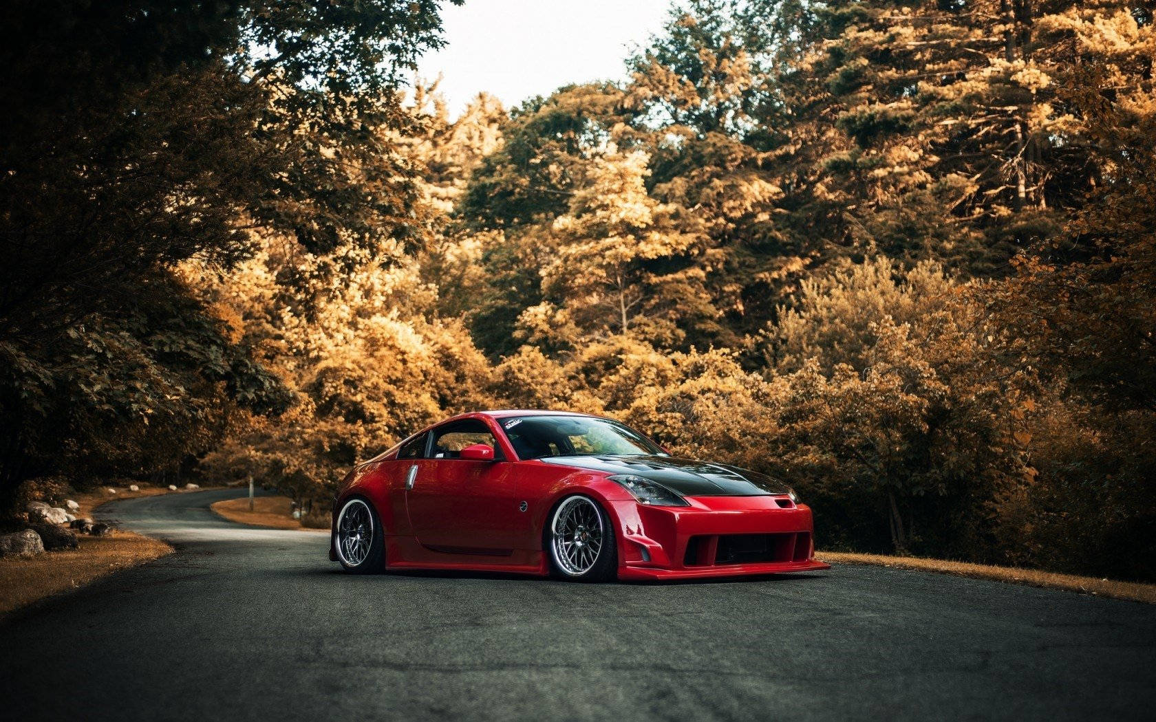 Nissan 350z - Zoom Into The Open Road Wallpaper