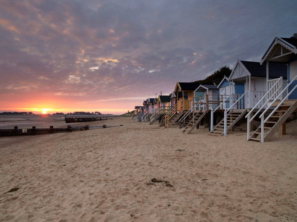 Norfolk Coastal Cottages Wallpaper