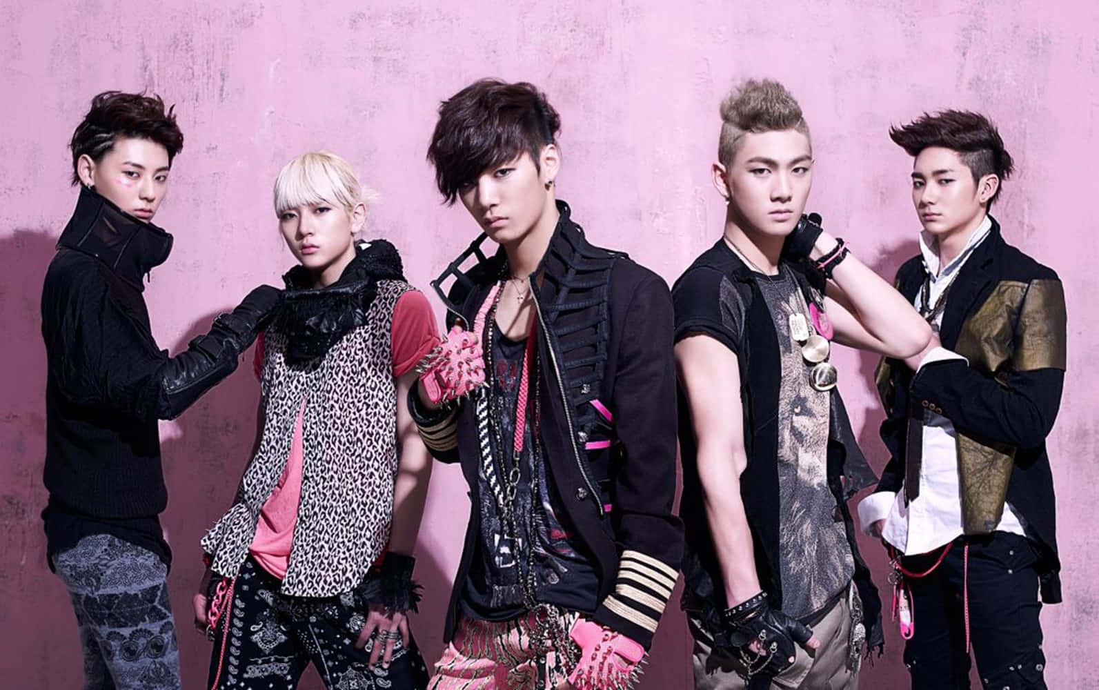 Nuest Kpop Hiphop Boy Group Wallpaper