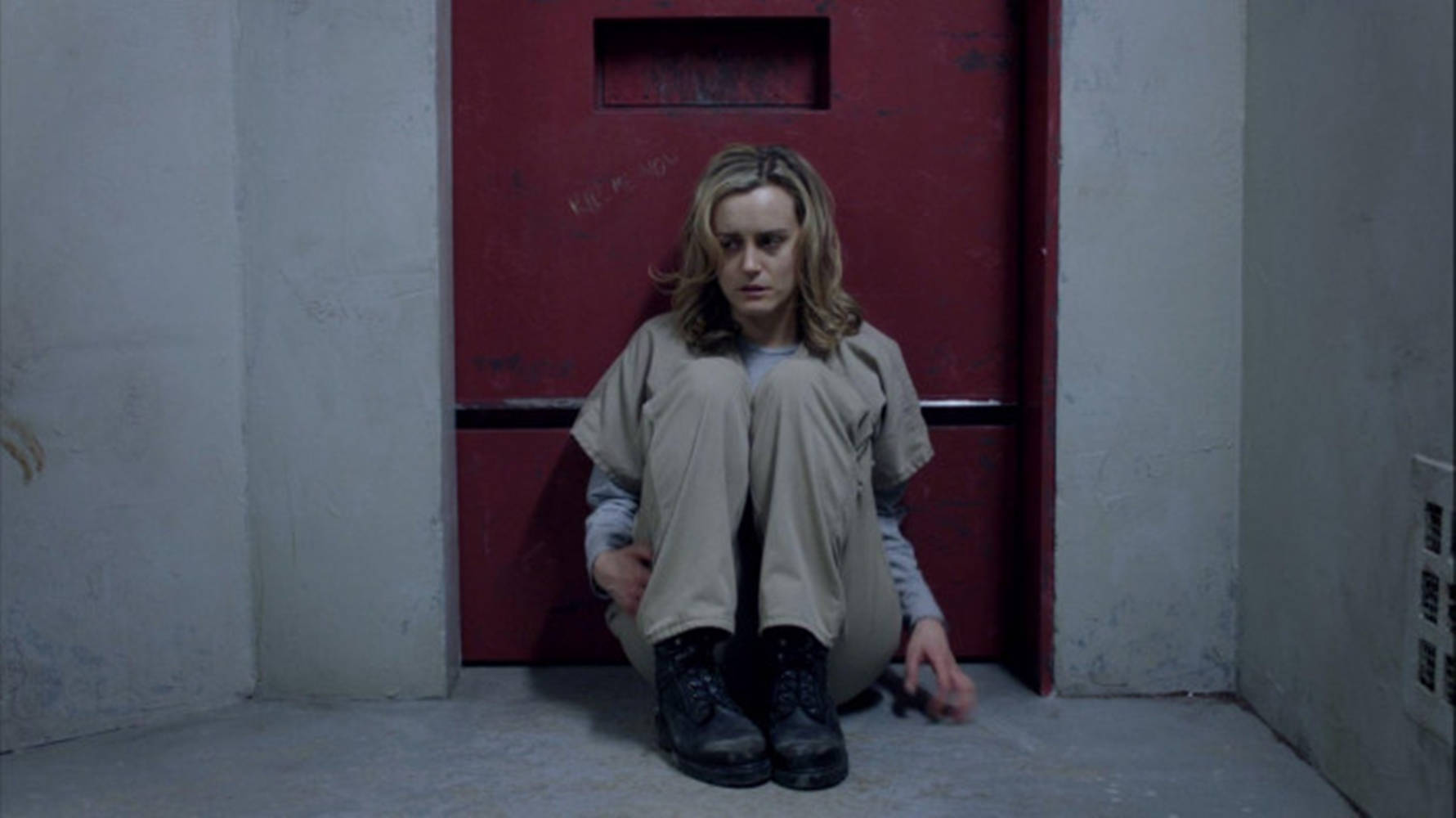 Orange Is The New Black Taylor Schilling Wallpaper