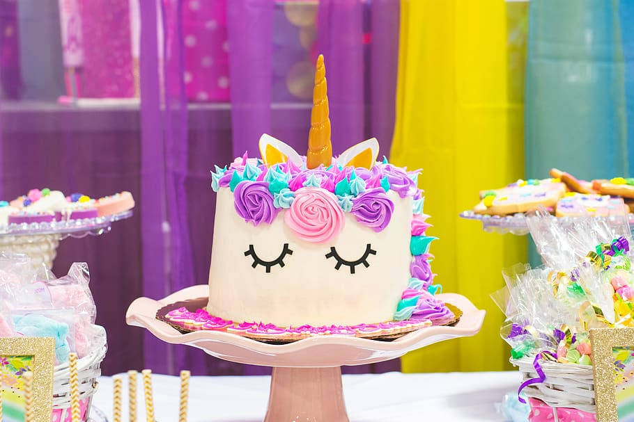 Pastel Unicorn Cake Wallpaper