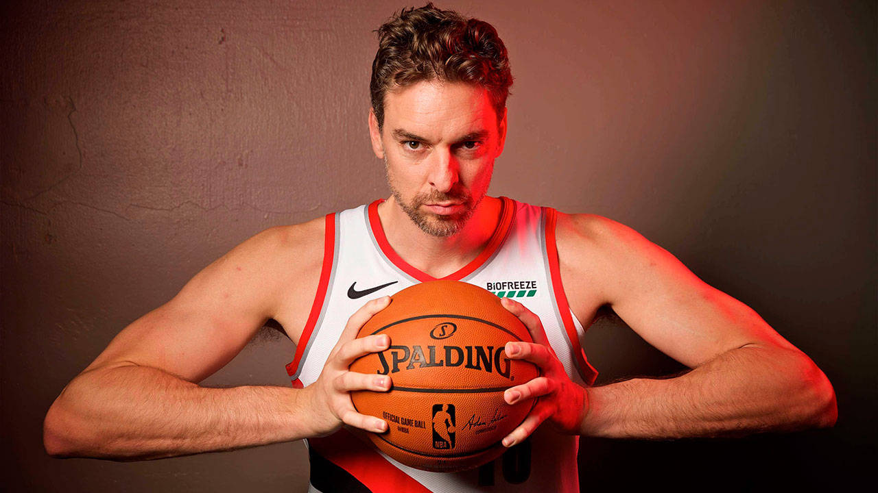 Pau Gasol Ball Photoshoot Wallpaper