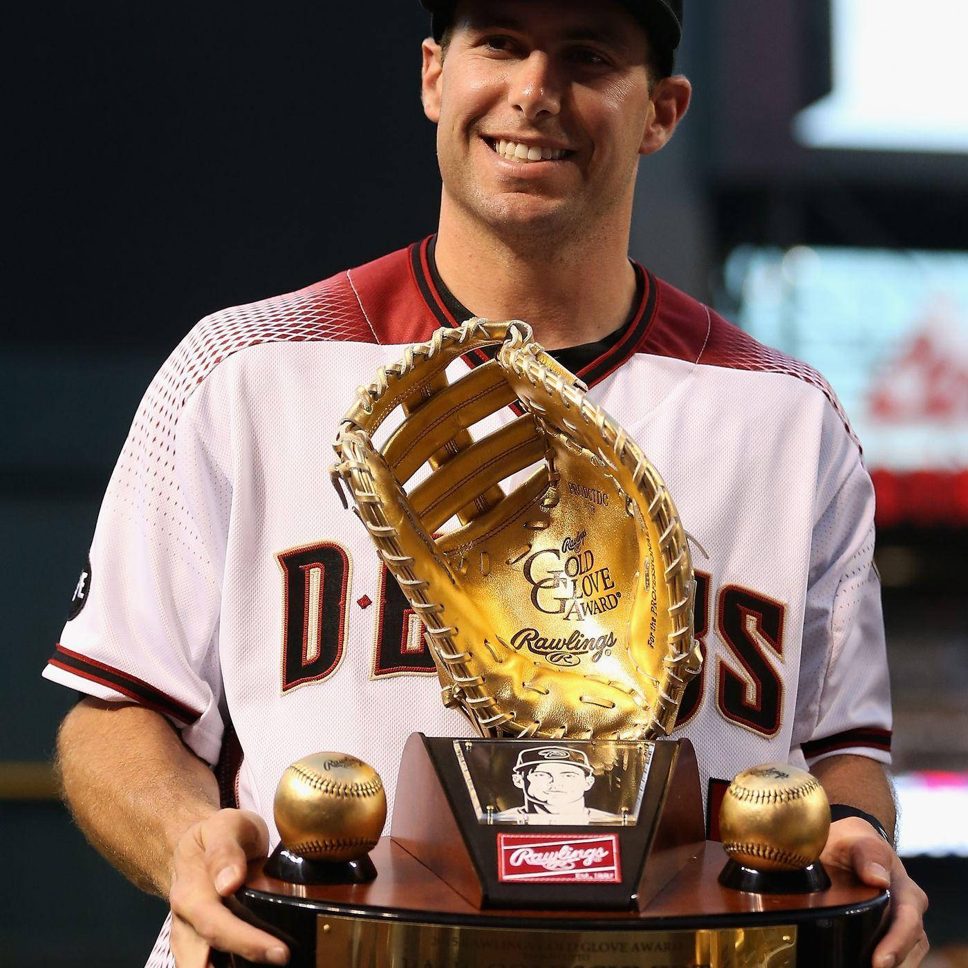 Paul Goldschmidt Proudly Holding His Gold Glove Award Wallpaper