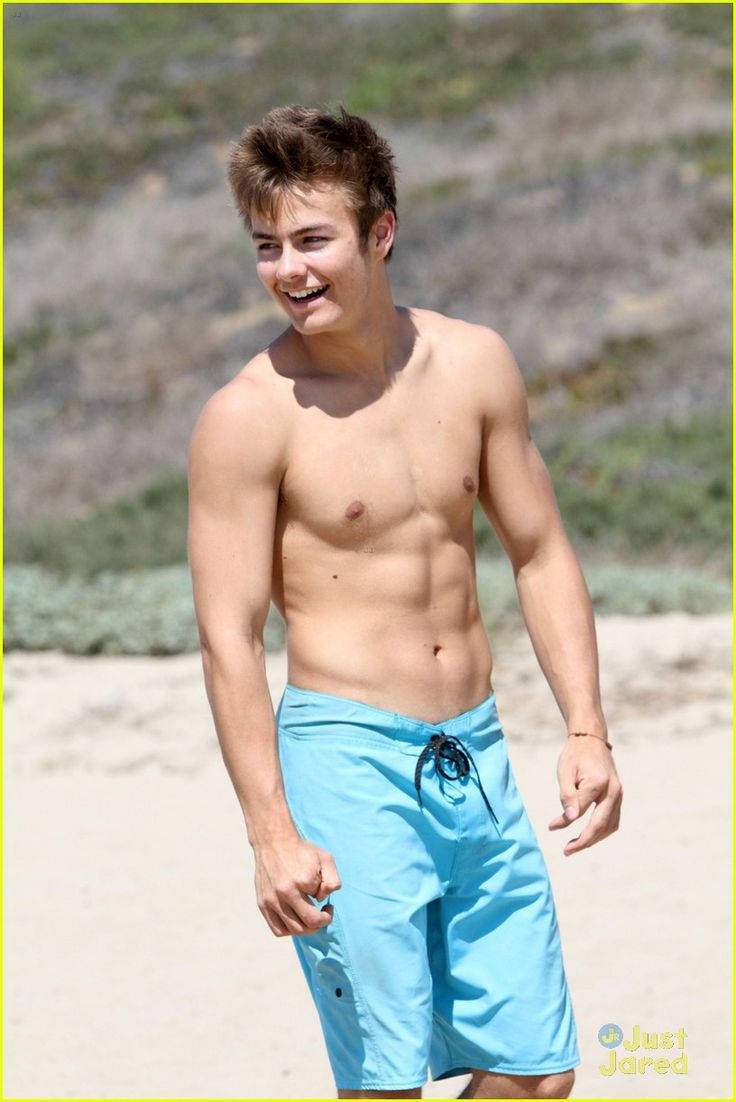 Peyton Meyer Disney Star Wallpaper