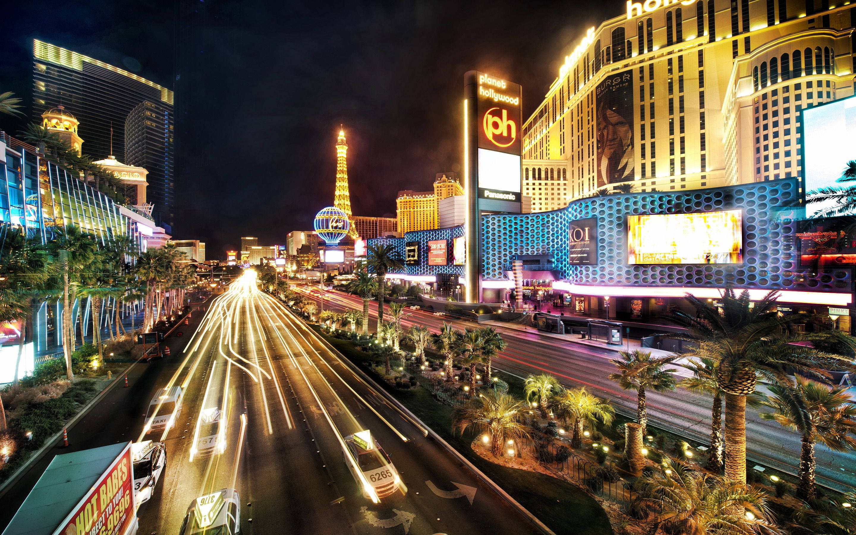 Planet Hollywood International Las Vegas Night Wallpaper