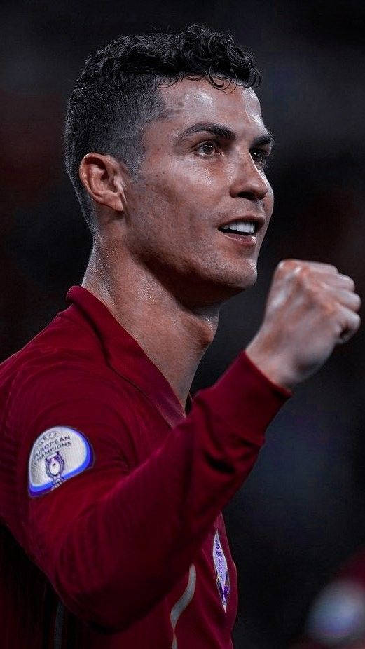 Portugal National Football Team Cr7 Fisting Wallpaper