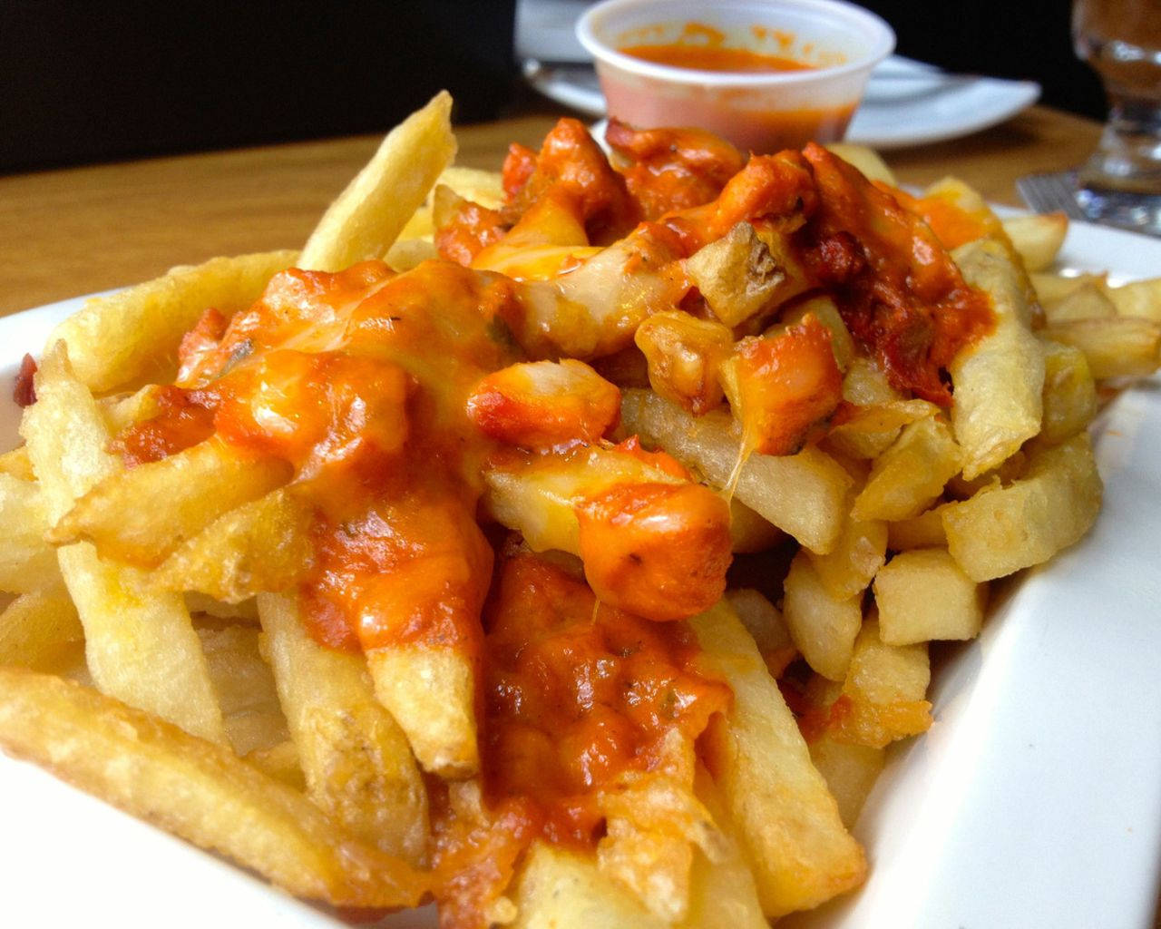 Poutine With Creamy Buffalo Sauce Wallpaper