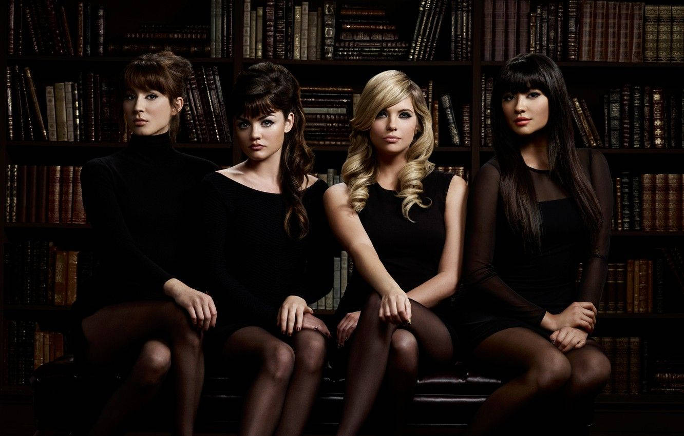 Pretty Little Liars Inside A Library Wallpaper