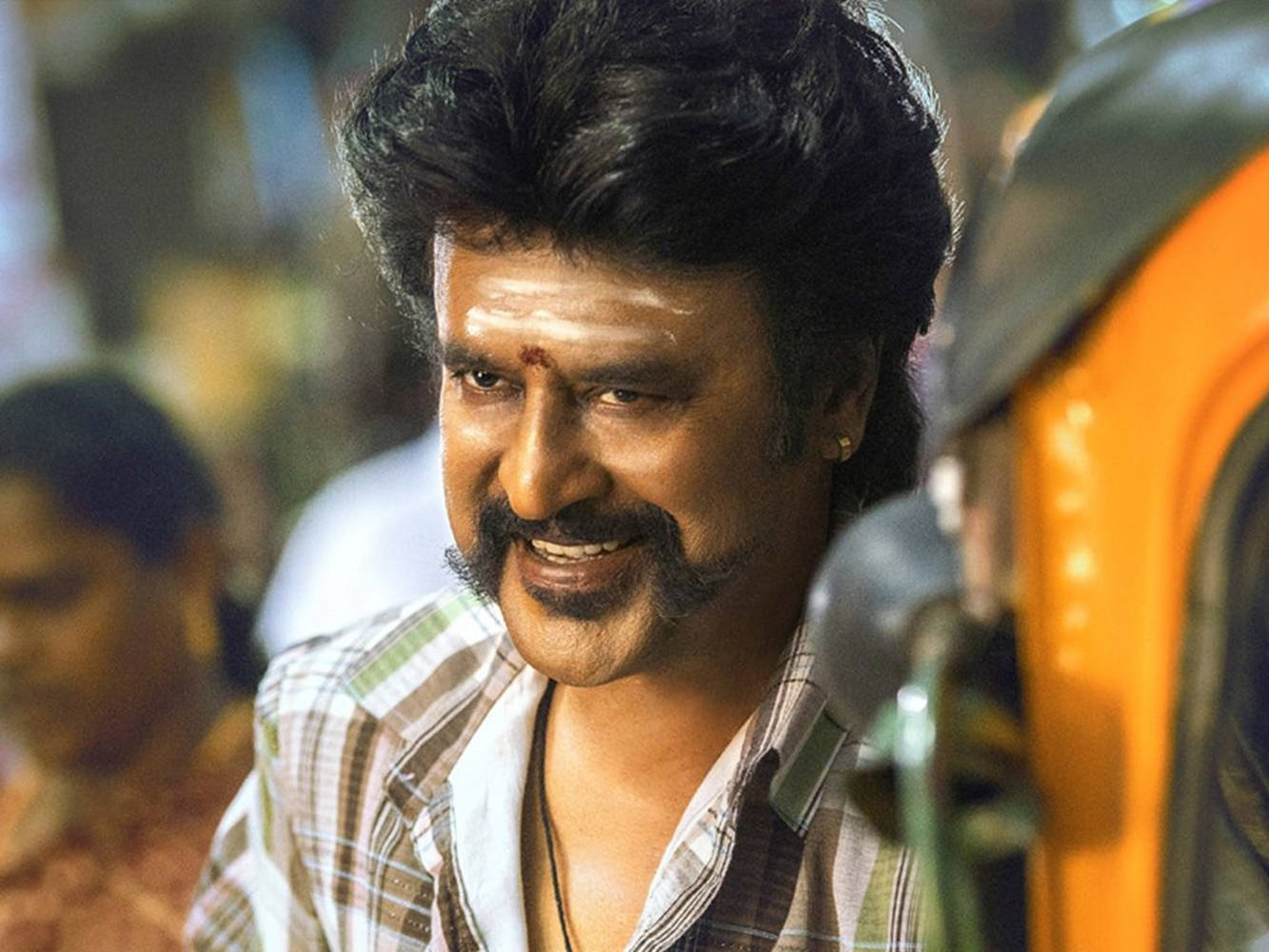 Rajinikanth Smiling Bindi Wallpaper