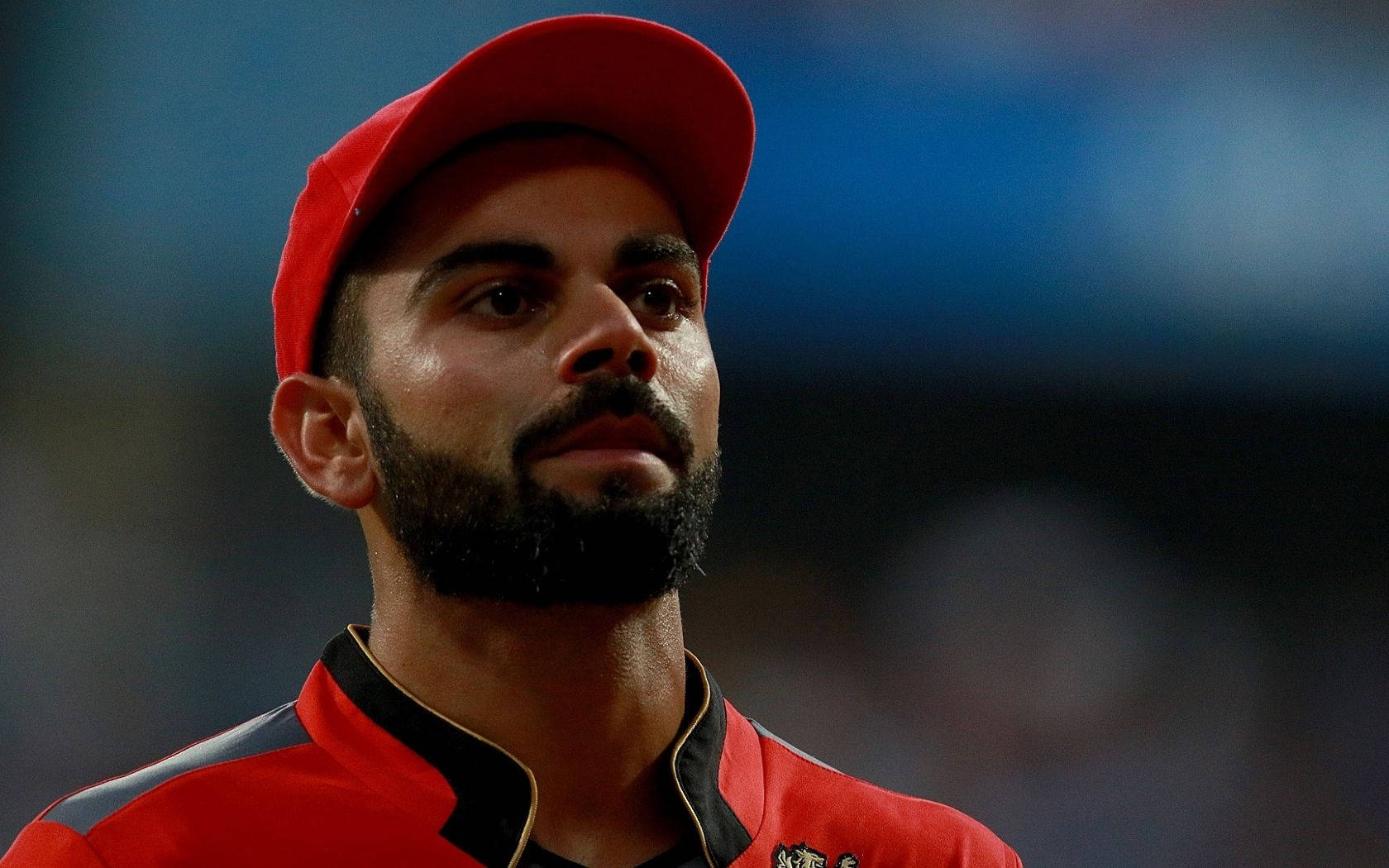 Rcb Cricket Team Batter Virat Kohli Wallpaper