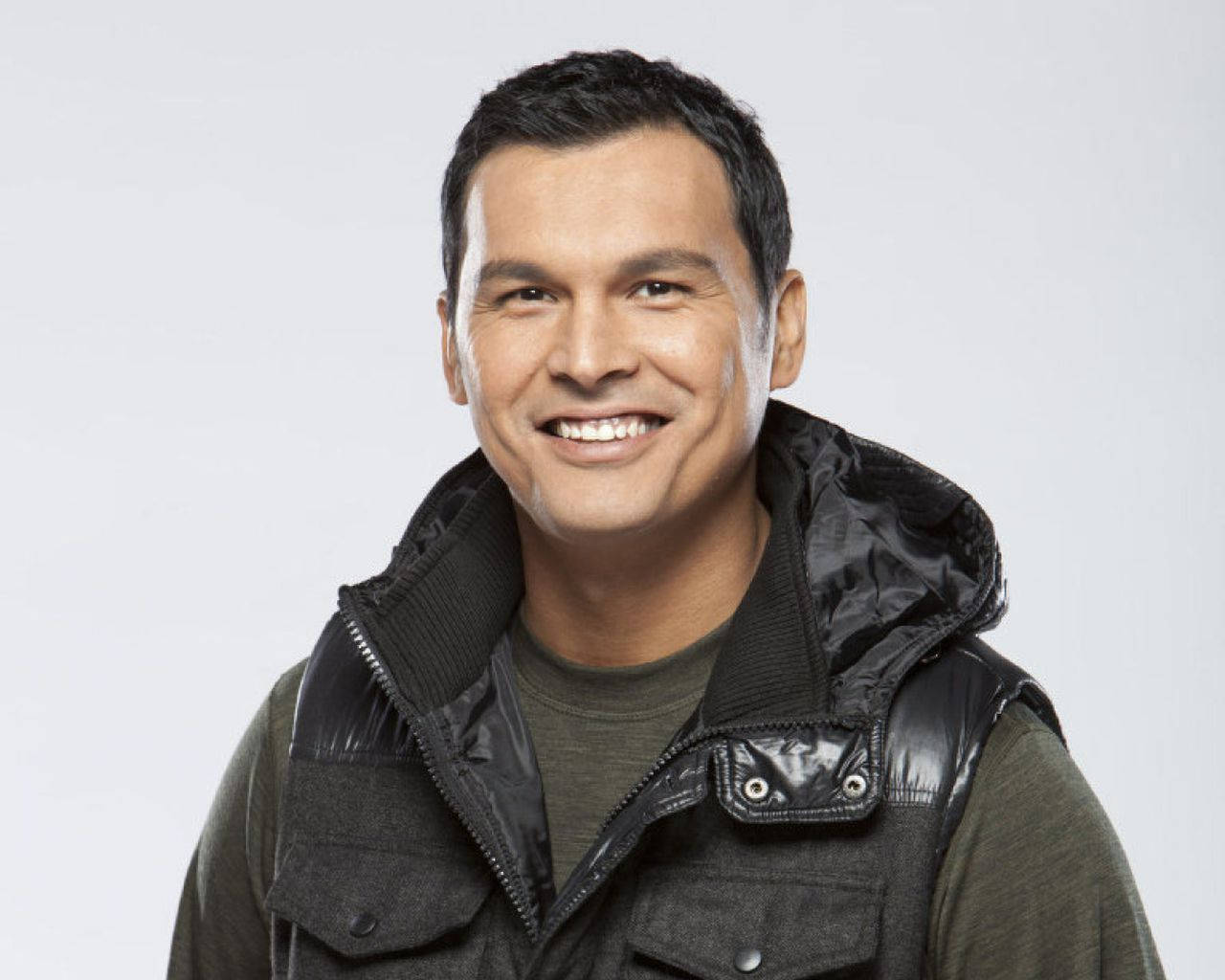 Renowned Canadian Actor, Adam Beach Wallpaper