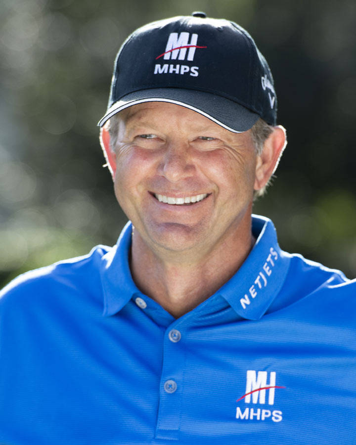 Retief Goosen Smiling And Wearing Blue Shirt Wallpaper