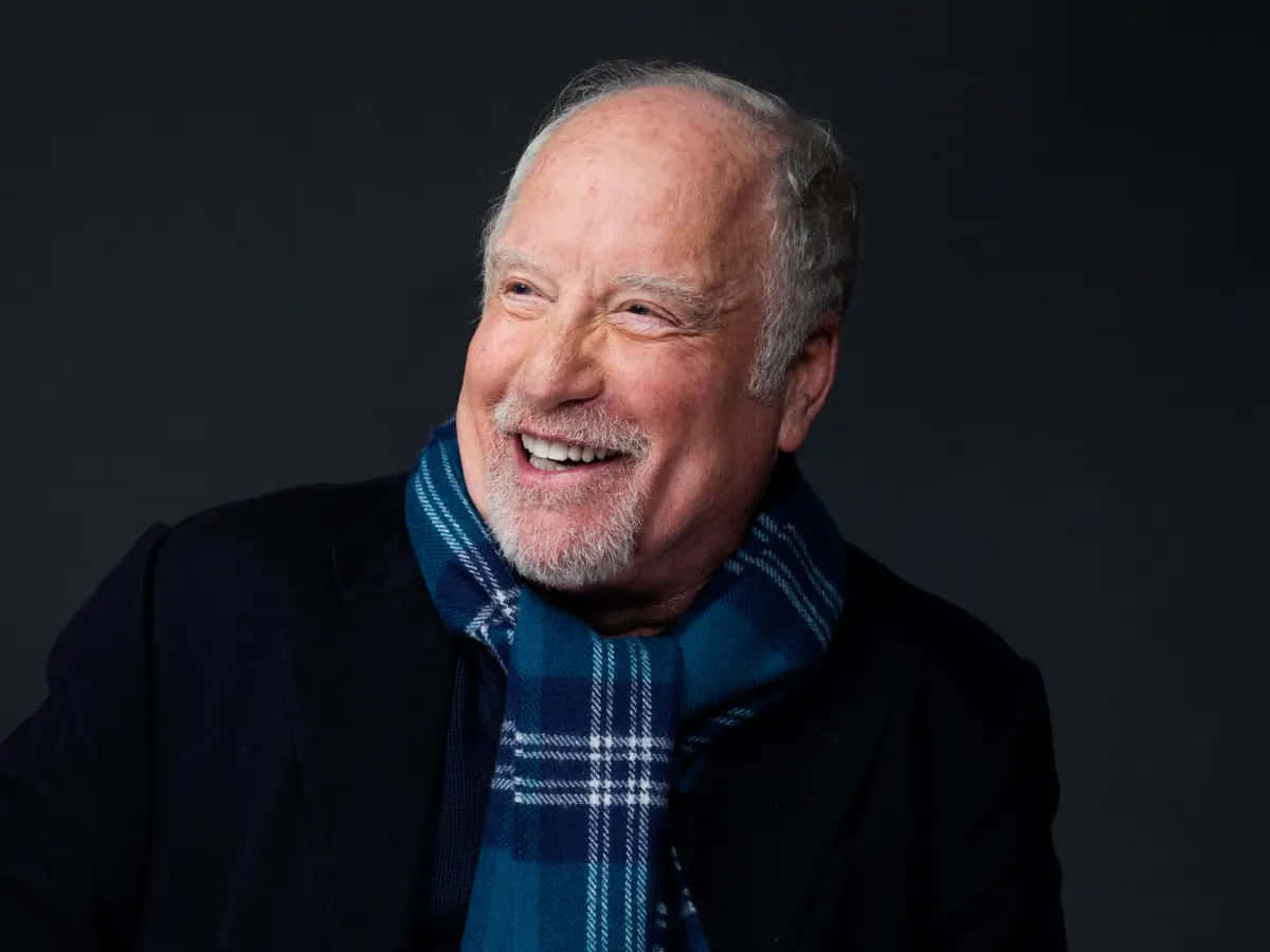 Richard Dreyfuss In Scarf Wallpaper