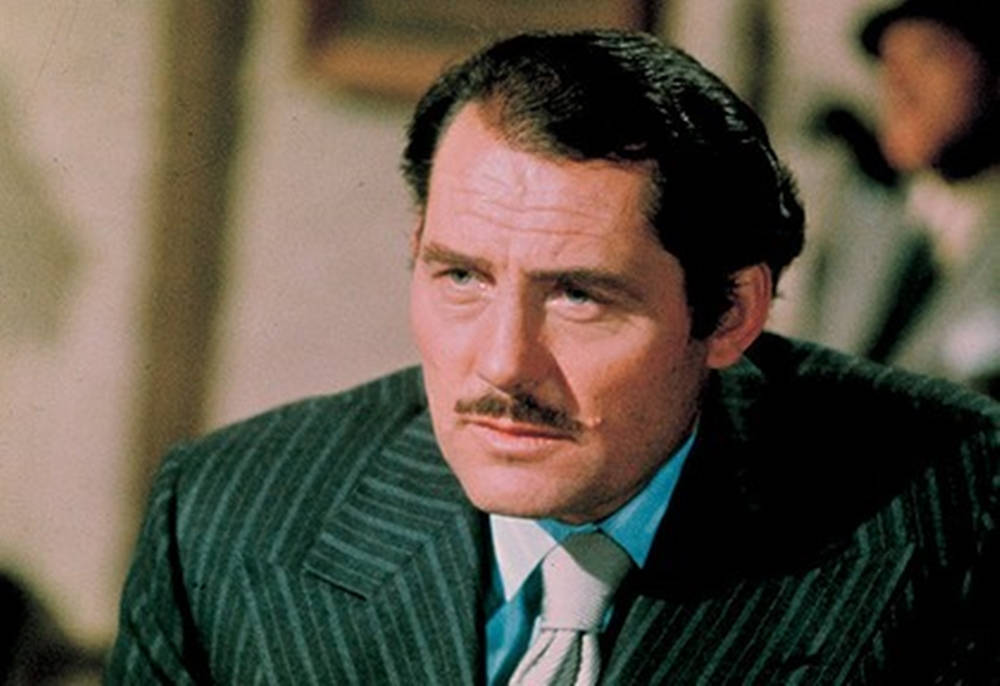 Robert Shaw Stripe Suit Wallpaper