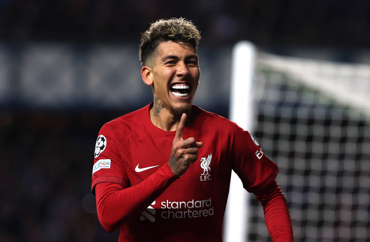 Roberto Firmino Happy Finger Wallpaper