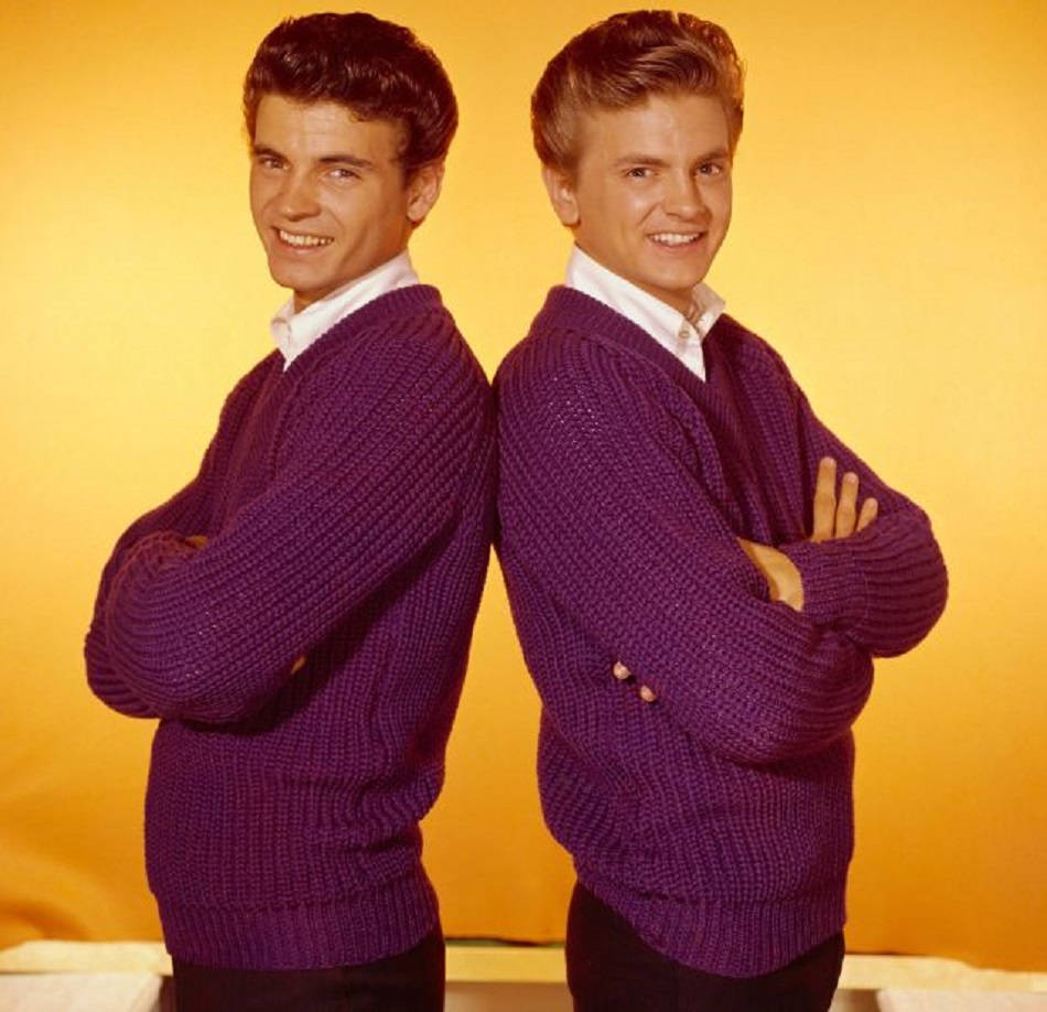 Rock Duo Everly Brothers 1960 Medium Shot Wallpaper