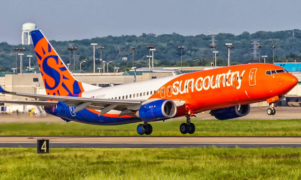 Runway Takeoff Of Sun Country Airbus Wallpaper