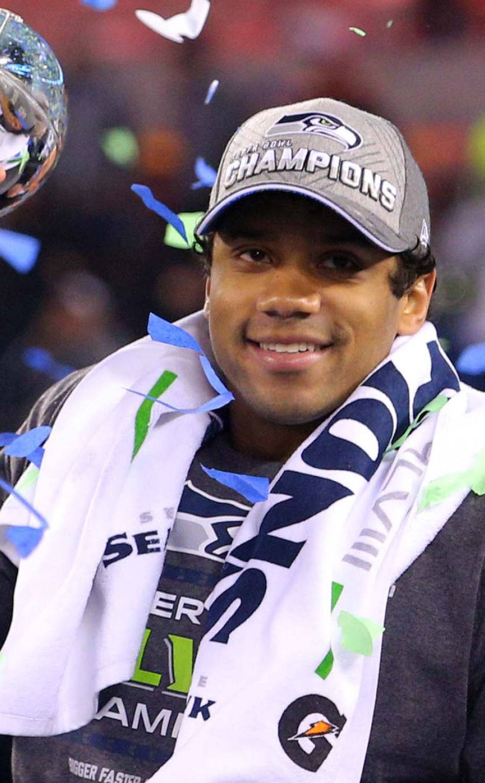 Russell Wilson Confetti Wallpaper