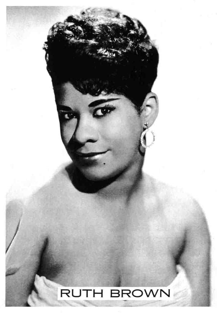 Ruth Brown Vintage Portrait Wallpaper