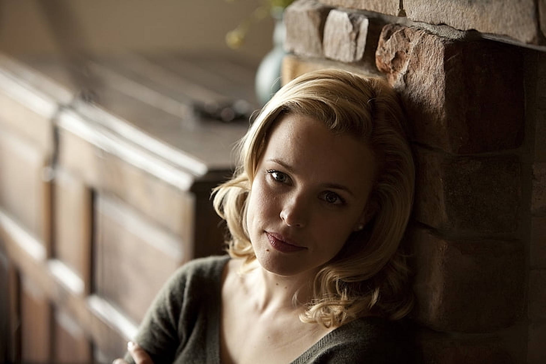 Sad Rachel Mcadams Wallpaper