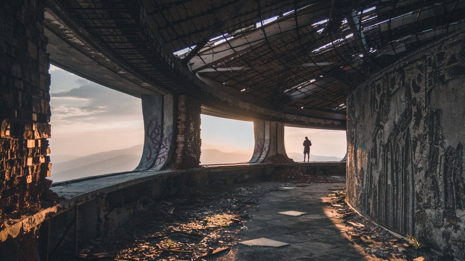 Scenic Inside Ruins Wallpaper