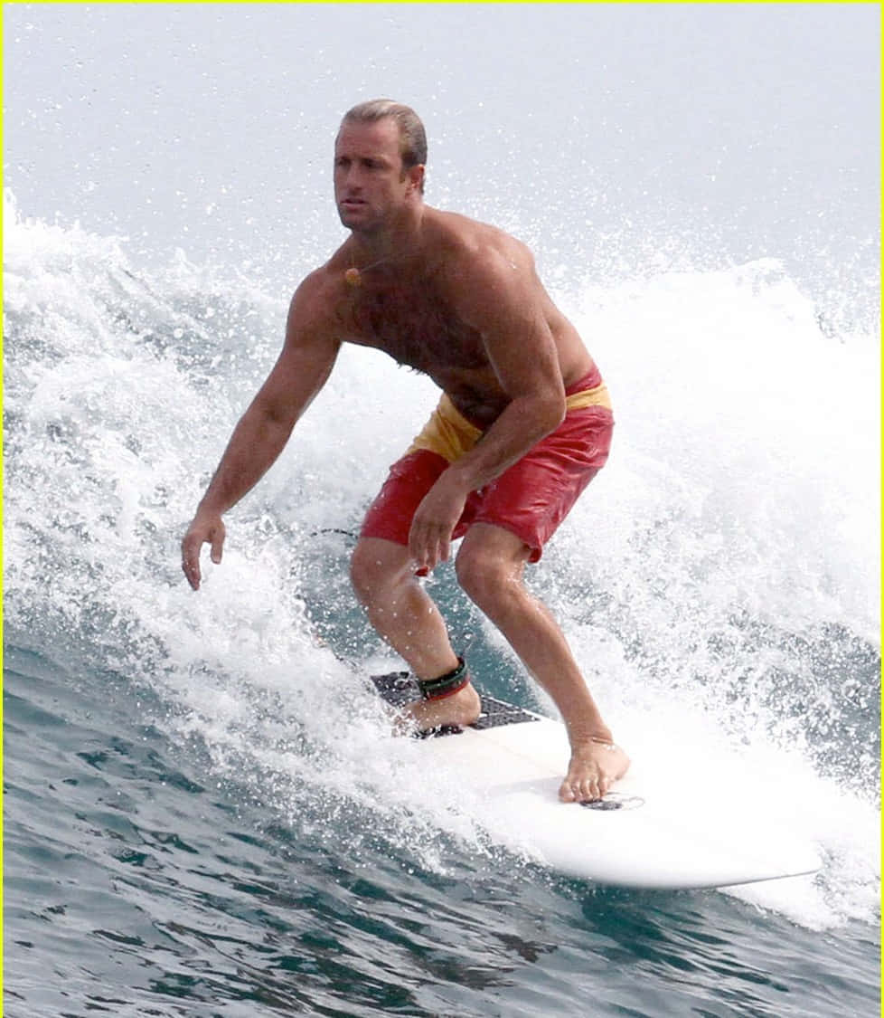 Scott Caan, The Renowned American Actor And Celebrity Wallpaper